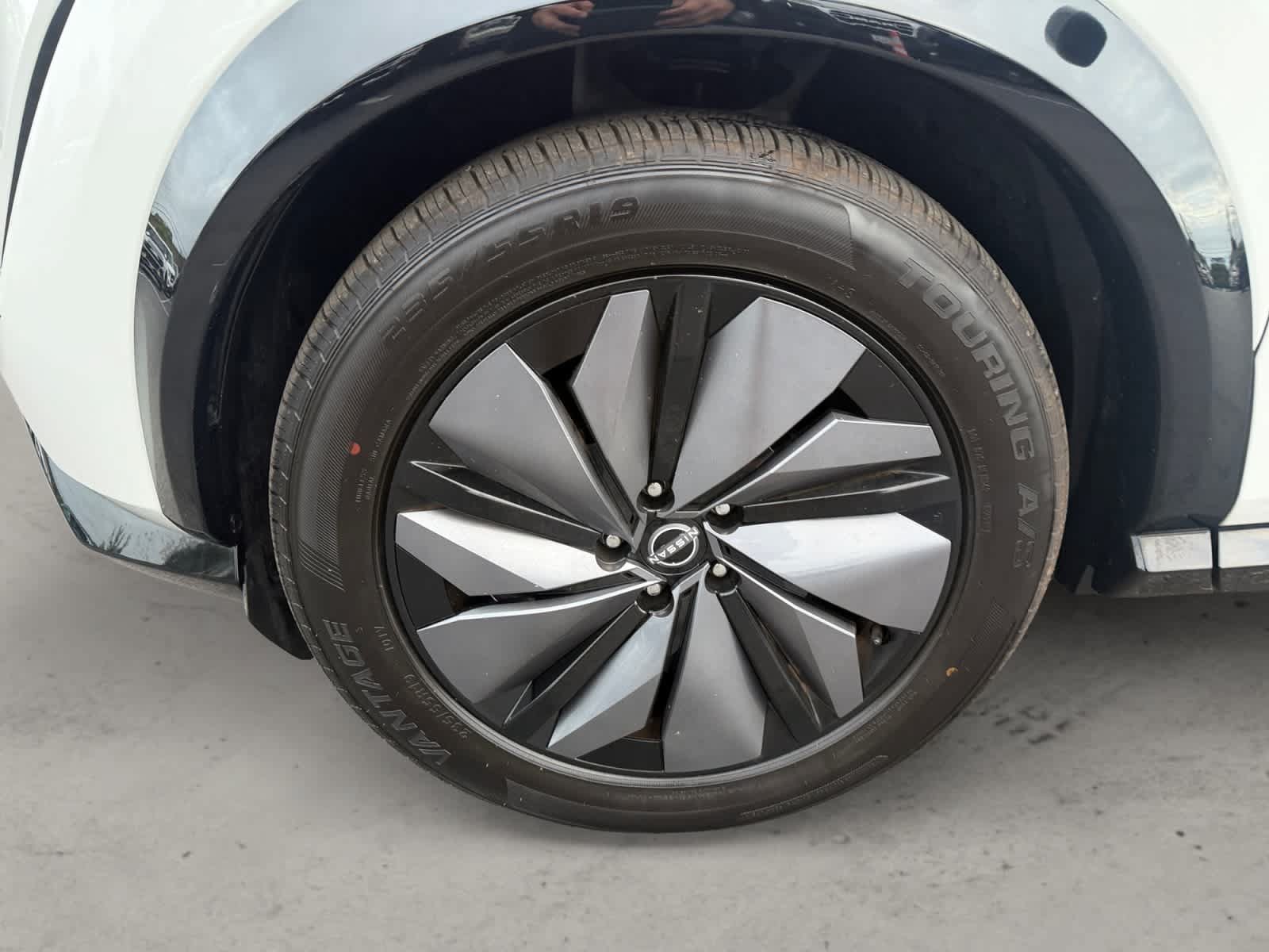 Used 2023 Nissan Ariya FWD image 12