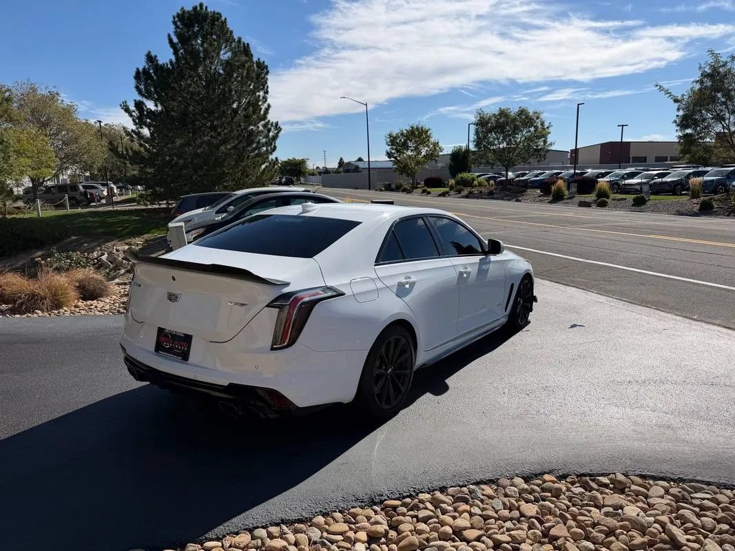 Used 2022 Cadillac CT4 V Blackwing w/ Carbon Fiber 1 Package RWD image 17