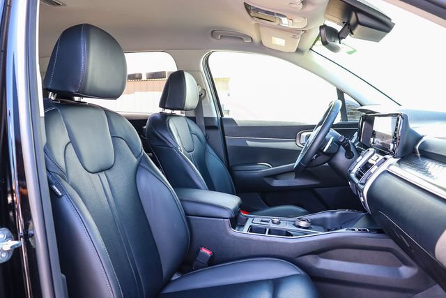Certified 2023 Kia Sorento EX FWD image 18