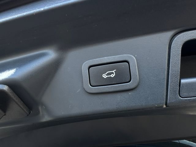 Used 2021 Land Rover Range Rover Velar S image 39