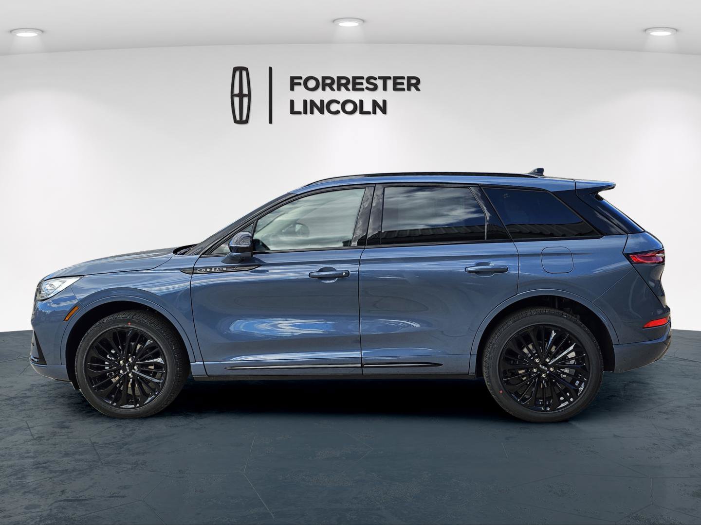 New 2026 Lincoln Corsair Reserve w/ Jet Appearance Package AWD/4WD image 6