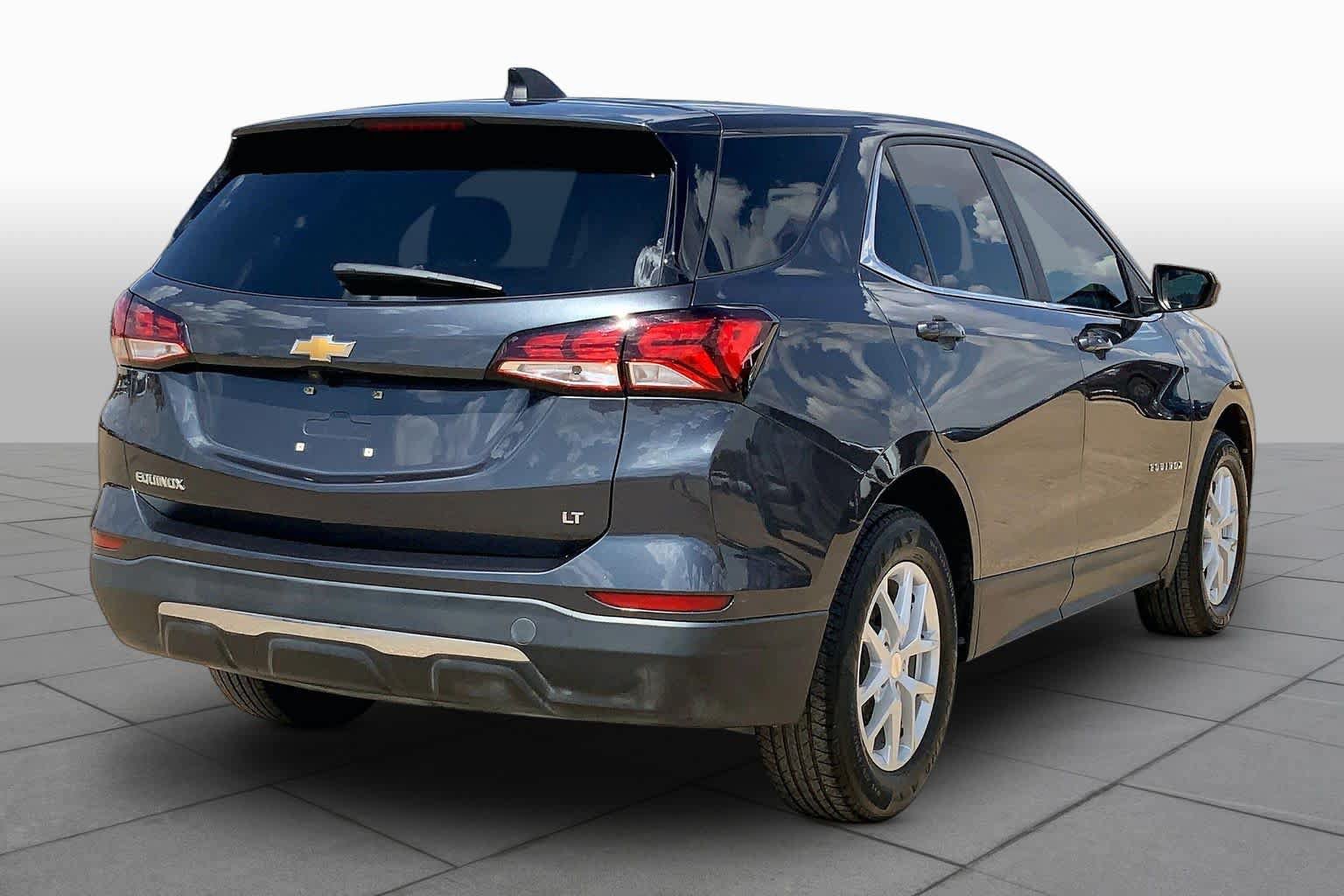 Used 2022 Chevrolet Equinox LT w/ LPO, Floor Liner Package FWD image 13