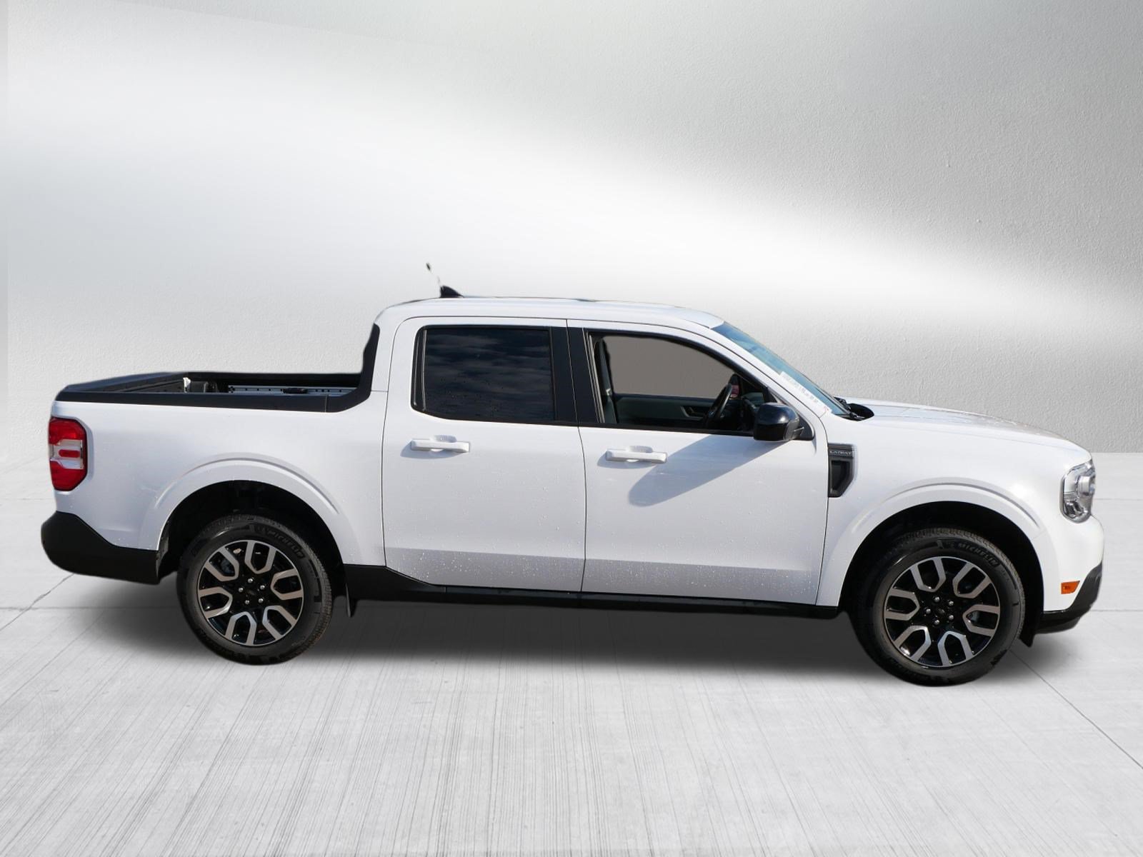 Certified 2024 Ford Maverick Lariat w/ 4K Tow Package AWD/4WD image 8