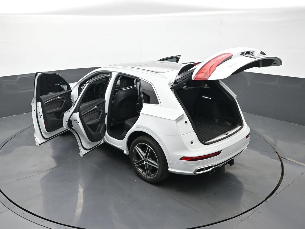 Used 2020 Audi SQ5 Premium Plus w/ Premium Plus Package AWD/4WD image 29