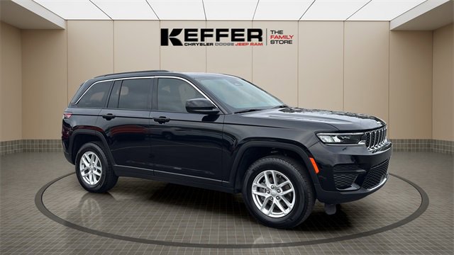 Certified 2025 Jeep Grand Cherokee Laredo X w/ Luxury Tech Group I image 7