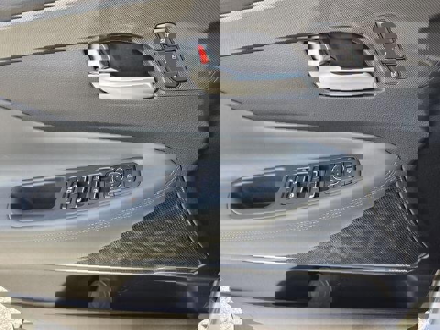 Used 2023 Hyundai Santa Fe Limited image 31