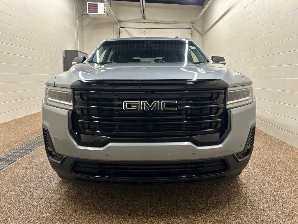 Used 2023 GMC Acadia SLT w/ Elevation Edition FWD image 6