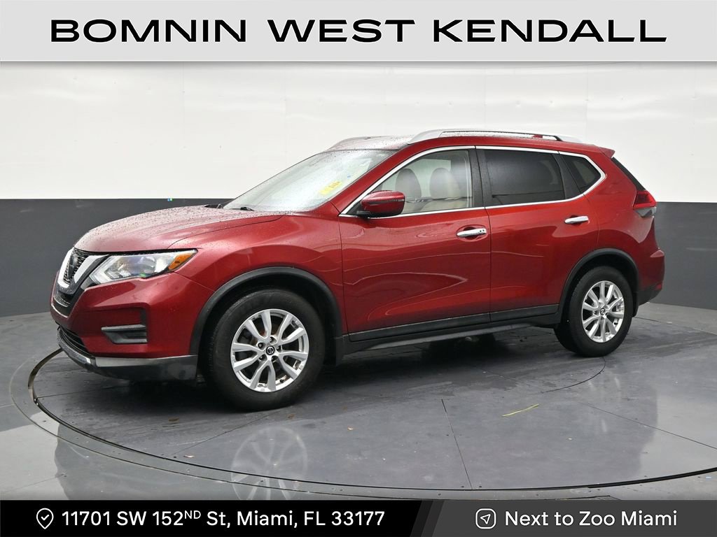 Used 2020 Nissan Rogue SV FWD image 1