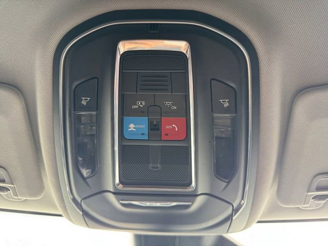 Used 2023 Jeep Grand Cherokee L Laredo image 25