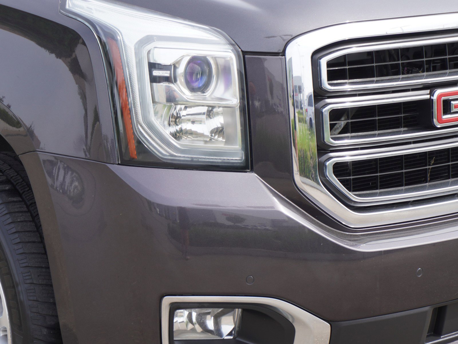 Used 2015 GMC Yukon SLE w/ Convenience Package image 3