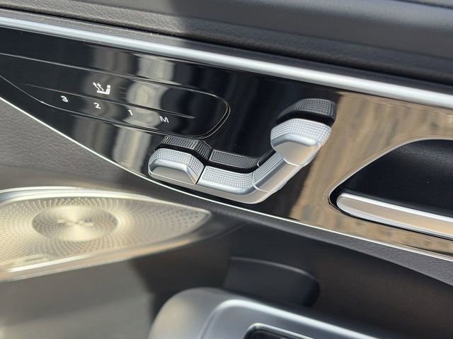 Used 2024 Mercedes-Benz C 300 Sedan image 12