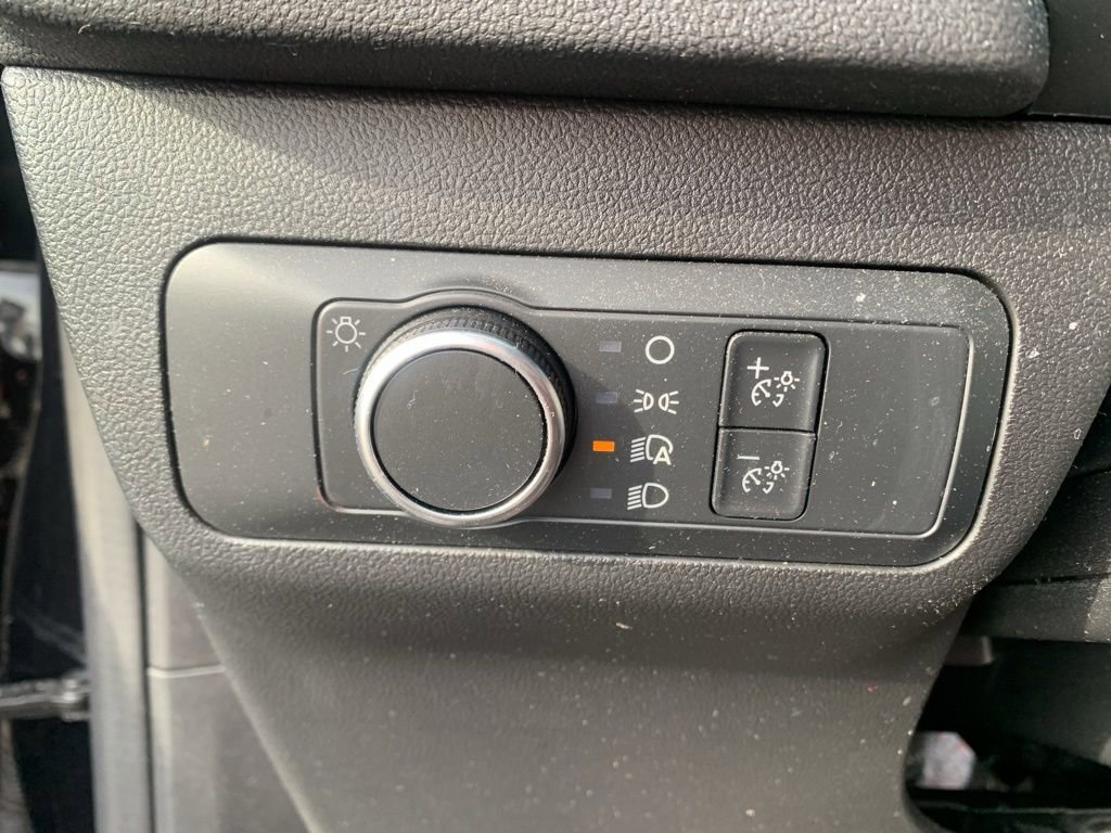 Used 2022 Ford Escape SE w/ Cold Weather Package image 20