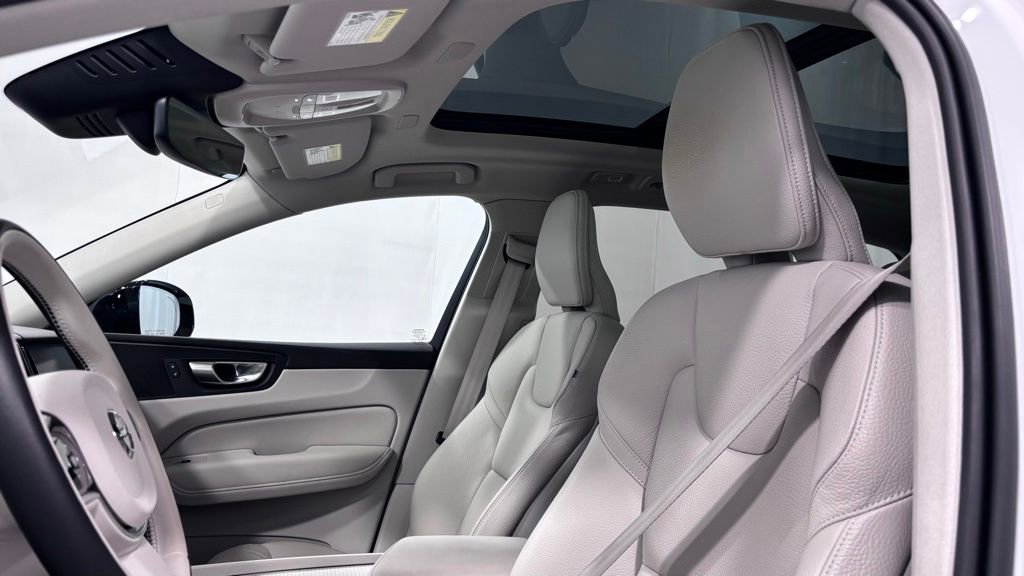 Certified 2024 Volvo XC60 B5 Core w/ Protection Package Premier AWD/4WD image 12