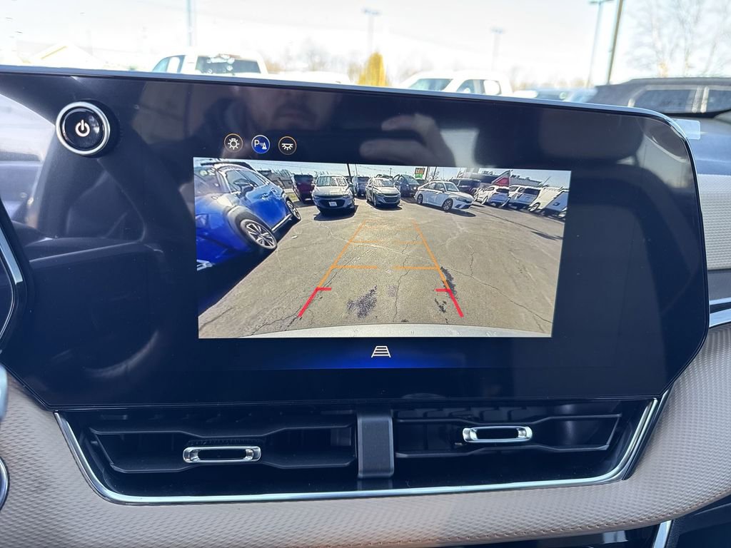 New 2026 Chevrolet Equinox ACTIV image 17