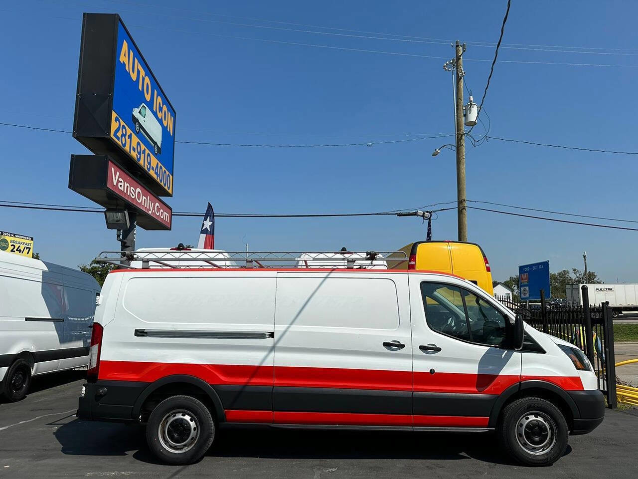 Used 2015 Ford Transit 250 148 Low Roof image 3