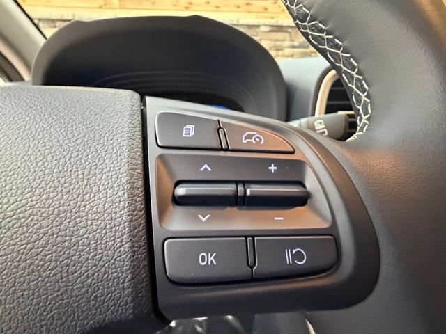 Used 2026 Hyundai Venue SEL FWD image 26