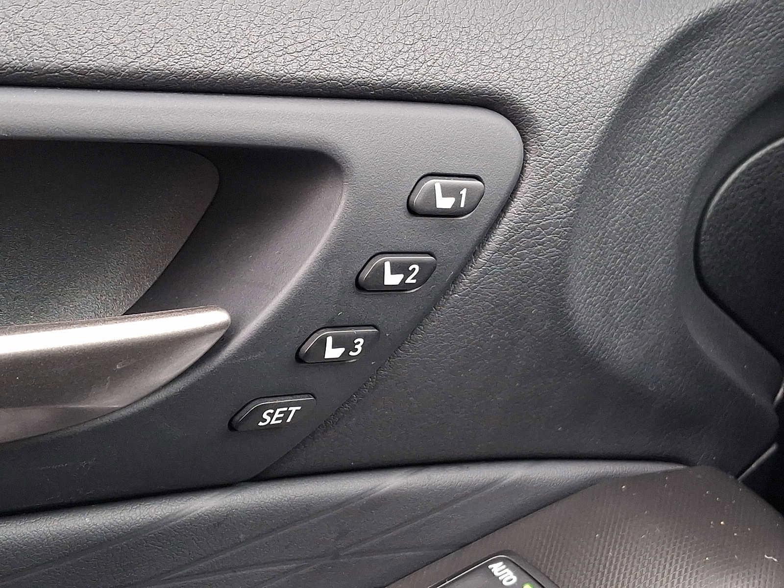 Used 2025 Lexus IS 350 F Sport w/ Navigation Package image 24