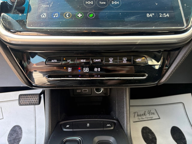 Used 2023 Chevrolet Bolt LT FWD image 26