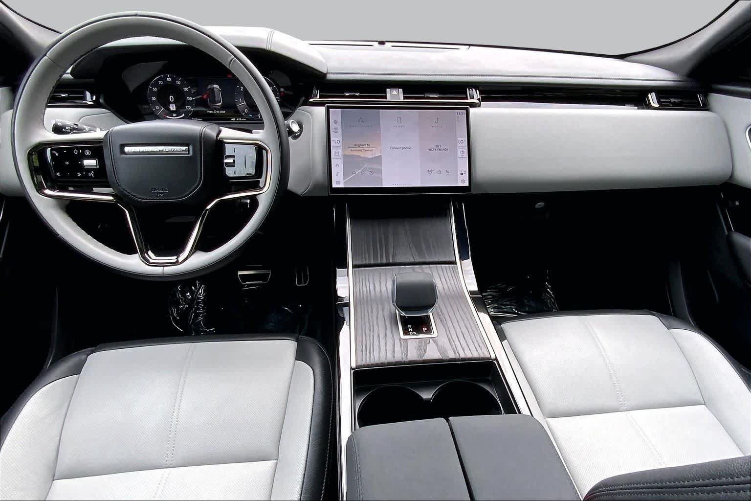 Used 2026 Land Rover Range Rover Velar Dynamic SE AWD/4WD image 15