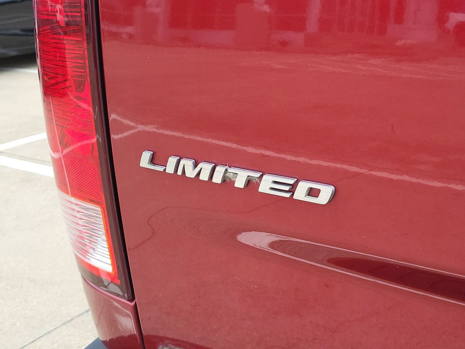 Used 2012 RAM 1500 Limited RWD image 30