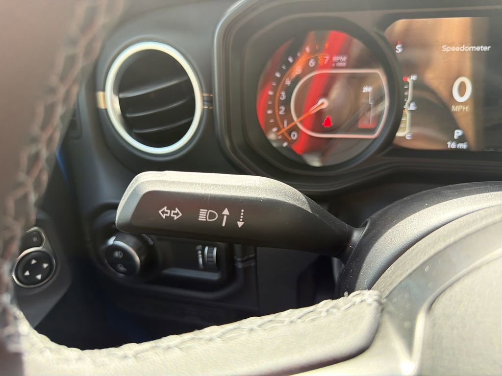 New 2026 Jeep Gladiator Sahara image 24