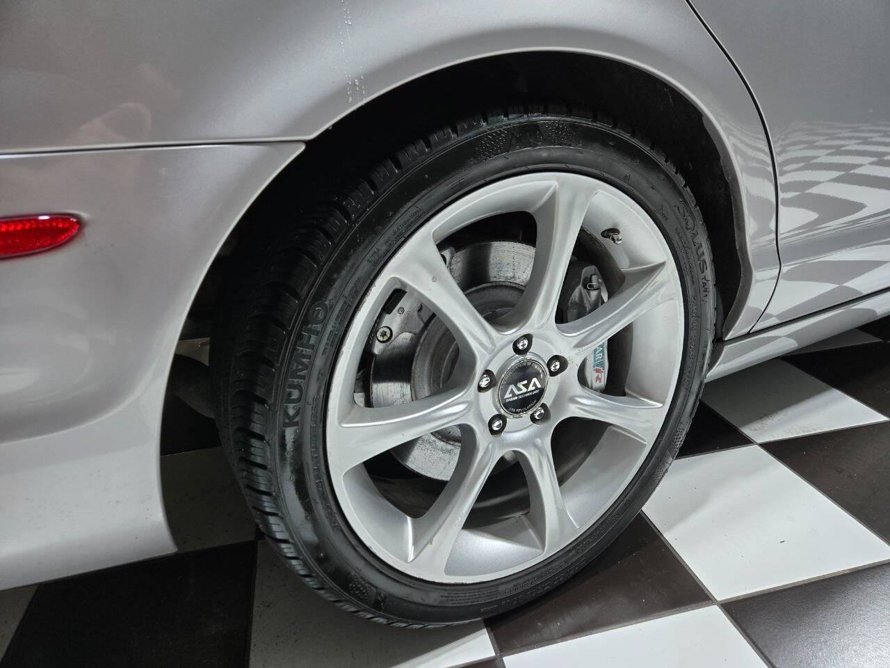 Used 2005 Jaguar S-TYPE R RWD image 31