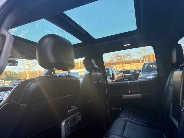 Used 2017 Ford F350 Lariat image 31