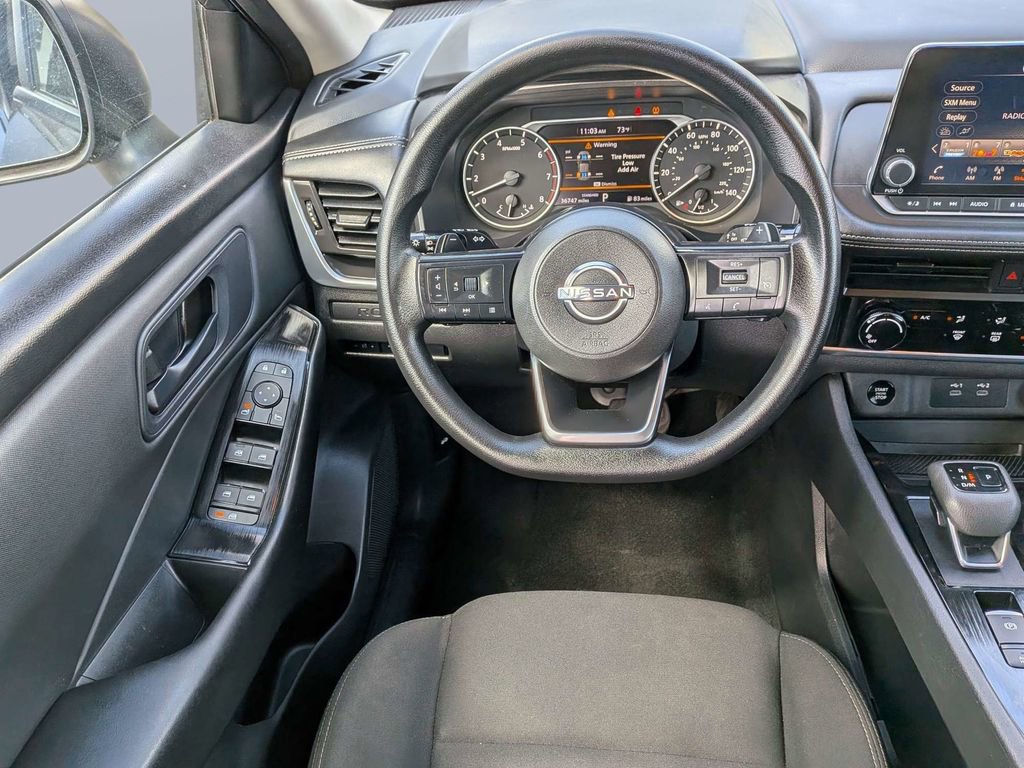 Used 2024 Nissan Rogue S FWD image 15