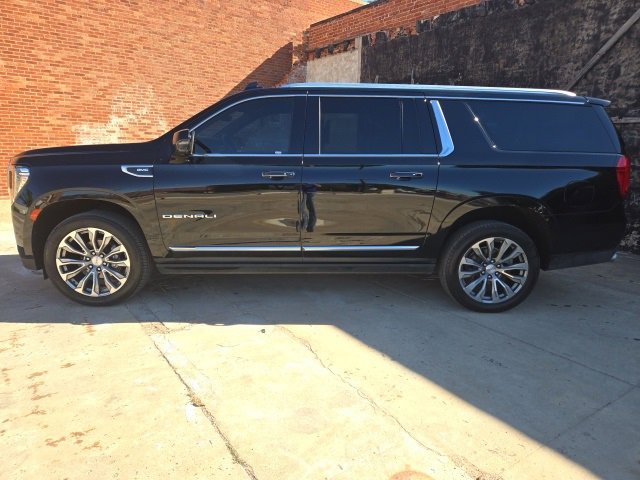 Certified 2021 GMC Yukon XL Denali w/ Denali Premium Package image 4