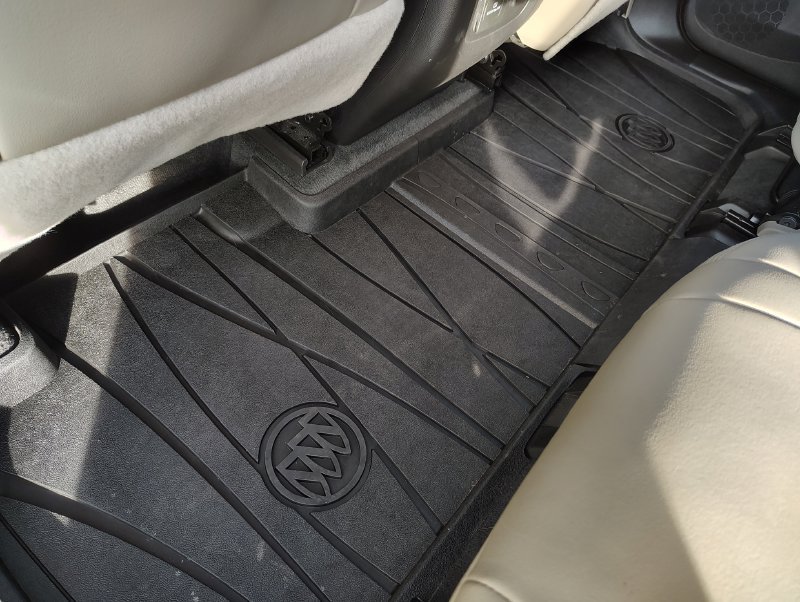 Used 2021 Buick Enclave Essence w/ Sound and Sites Package FWD image 20