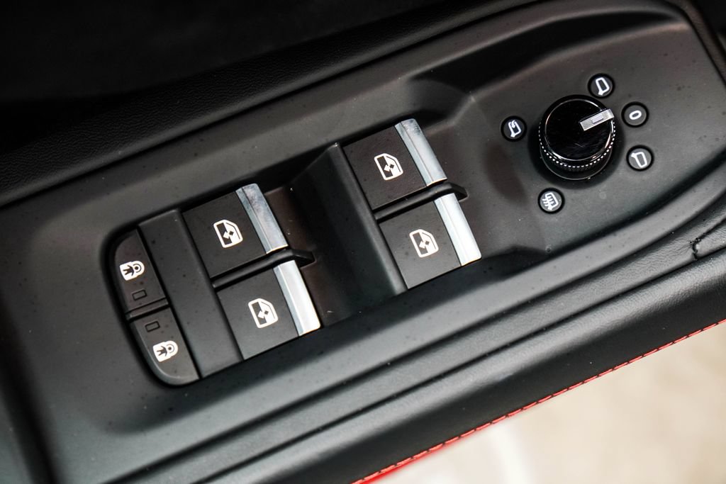 Used 2024 Lamborghini Urus Performante AWD/4WD image 42