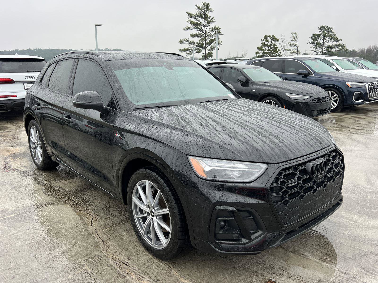 Certified 2023 Audi Q5 e Premium Plus w/ Premium Plus Package image 3