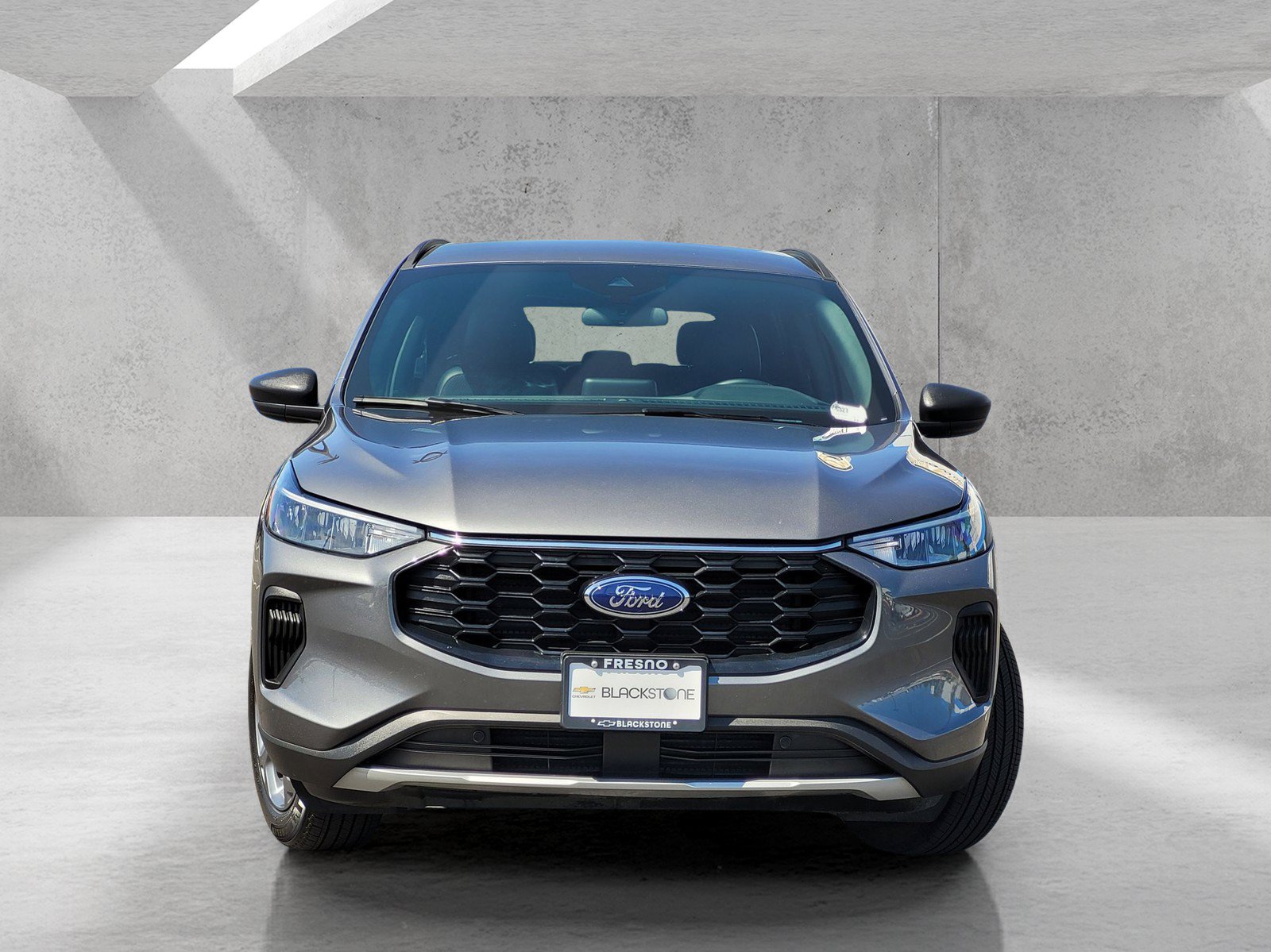 Used 2025 Ford Escape ST-Line AWD/4WD image 2