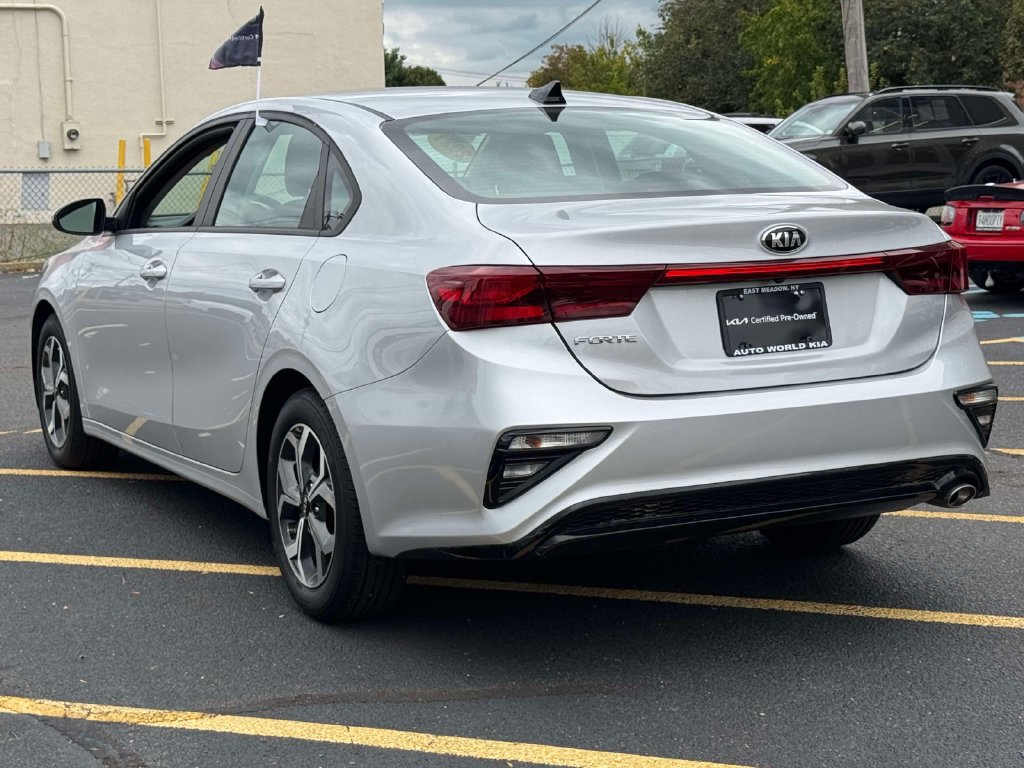 Used 2021 Kia Forte LXS FWD image 7