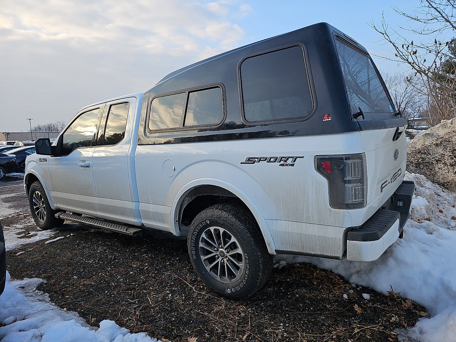 Used 2018 Ford F150 XLT w/ Equipment Group 301A Mid image 3
