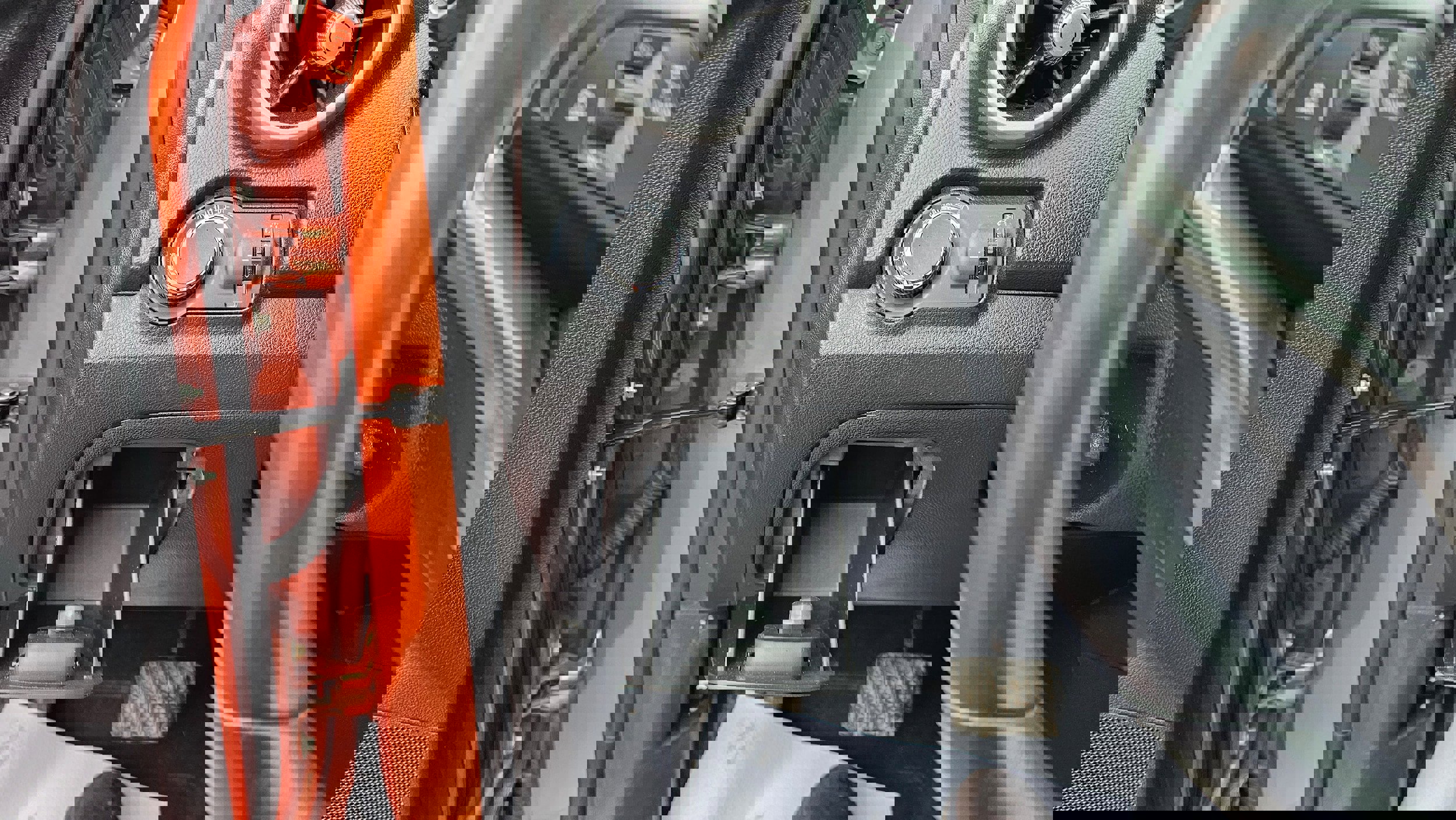 Used 2015 Chevrolet Trax LT w/ LT Sun and Sound Package image 24