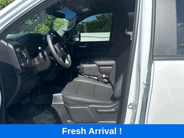 Used 2026 Chevrolet Silverado 3500 W/T AWD/4WD image 2