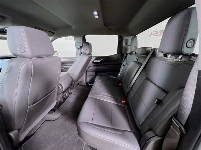 Used 2025 GMC Sierra 1500 SLT image 24