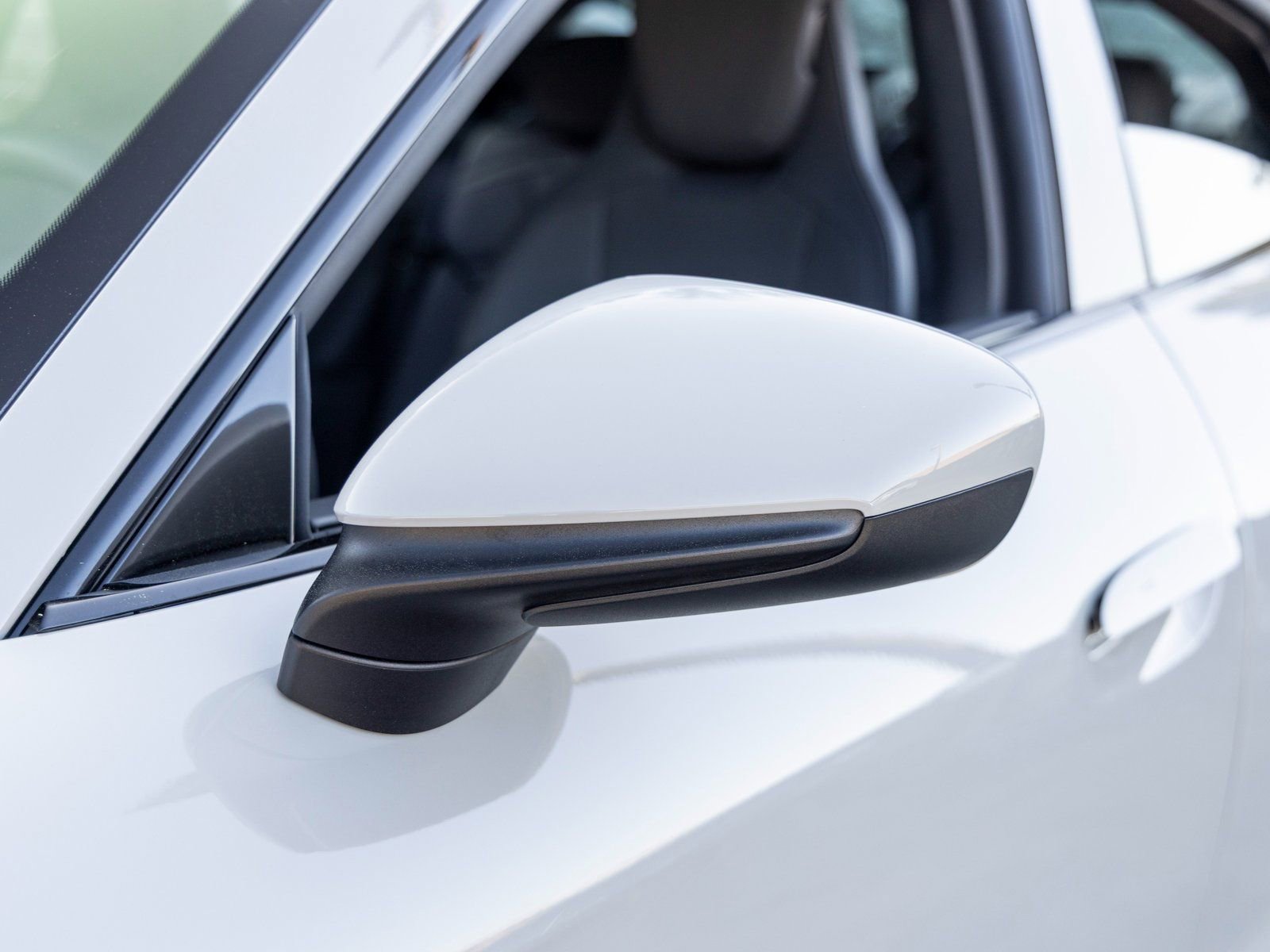 Used 2025 Porsche Taycan 4S image 19