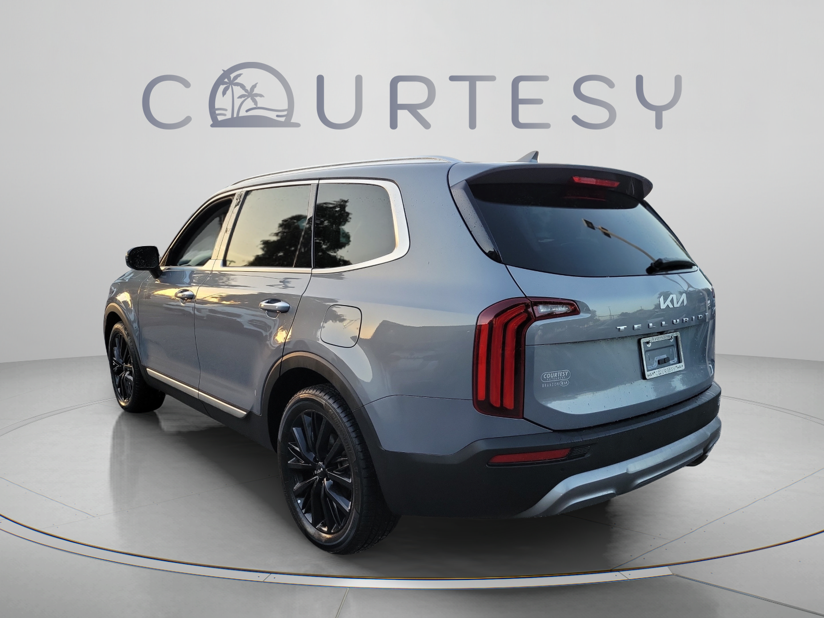 Certified 2022 Kia Telluride SX FWD image 2