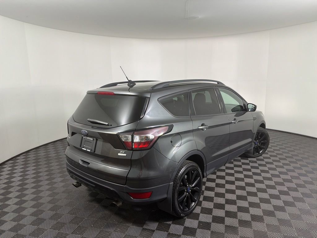 Used 2018 Ford Escape SE w/ SE SYNC Package FWD image 29