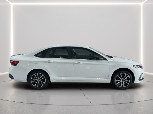 New 2027 Volkswagen Jetta Sport FWD image 7