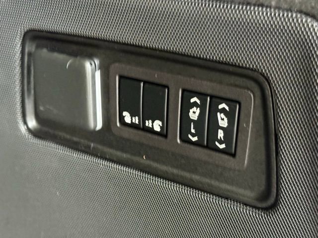 Used 2023 Cadillac Escalade ESV Sport Platinum image 5