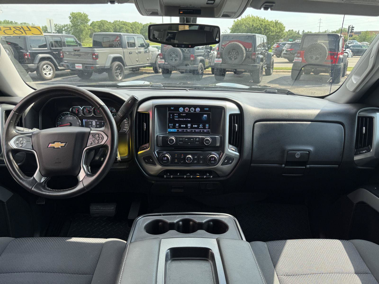Used 2017 Chevrolet Silverado 1500 LT w/ All Star Edition AWD/4WD image 28