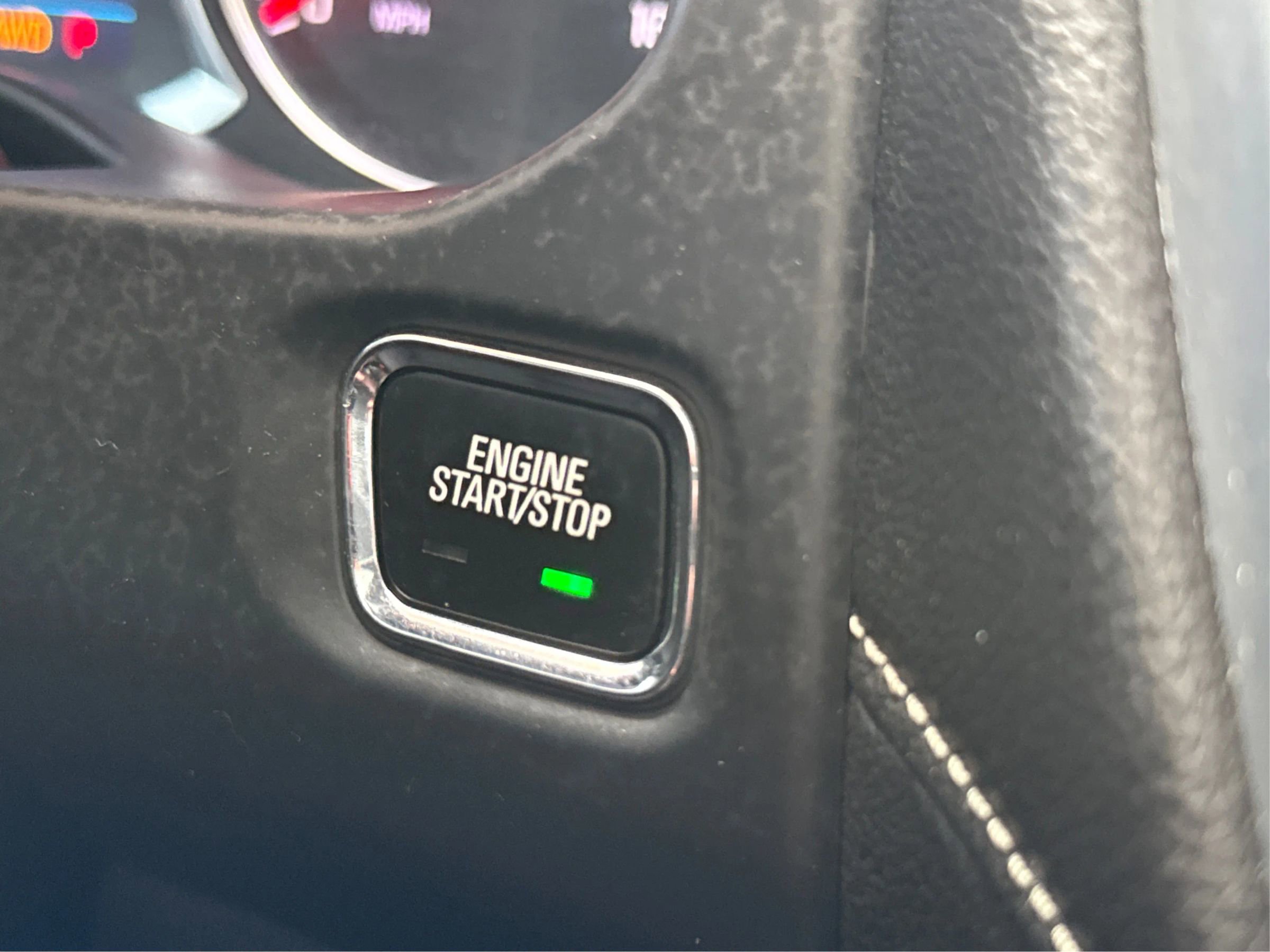 Used 2020 GMC Acadia SLE w/ Driver Convenience Package image 29