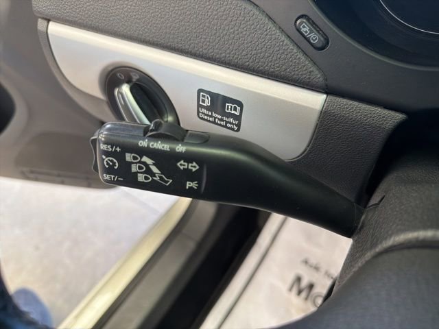 Used 2012 Volkswagen Jetta TDI FWD image 19
