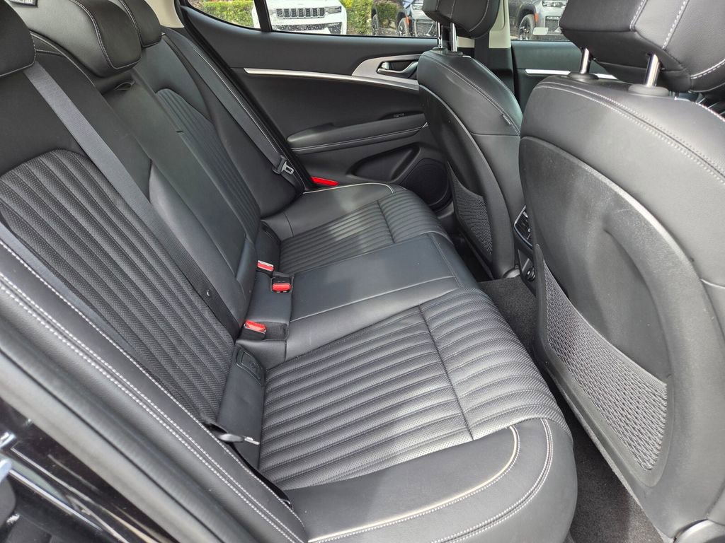 Used 2023 Genesis G70 3.3T image 13
