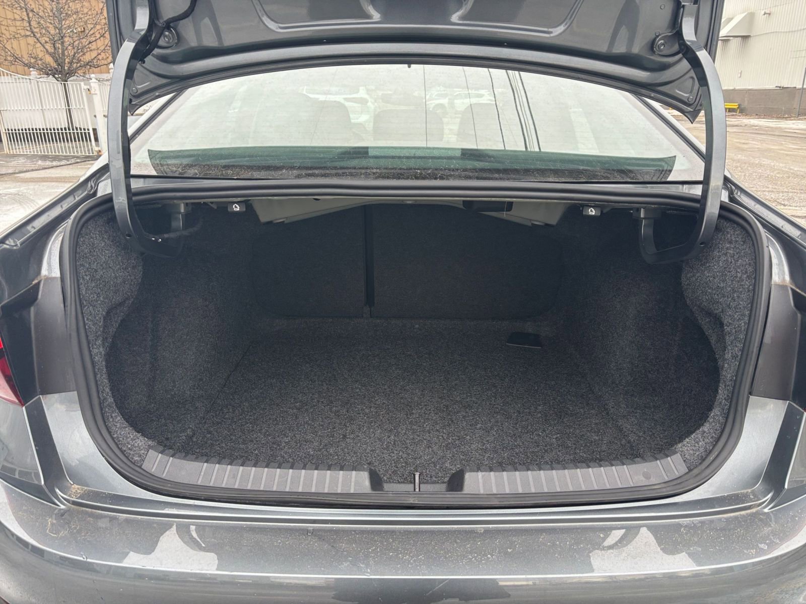 Used 2025 Volkswagen Jetta SE image 25