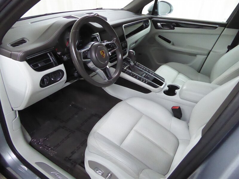 Used 2021 Porsche Macan S AWD/4WD image 18