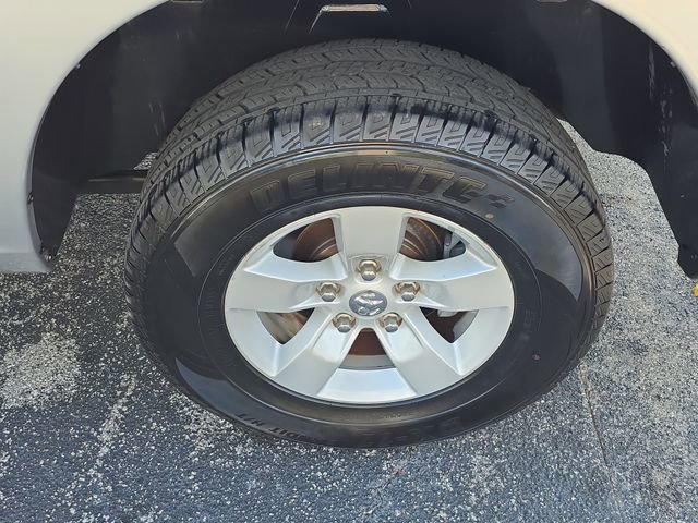 Used 2017 RAM 1500 Express image 6